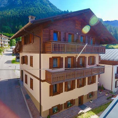 奥伦佐卡多利 Ajarnola Locazioni Turist酒店 外观 照片